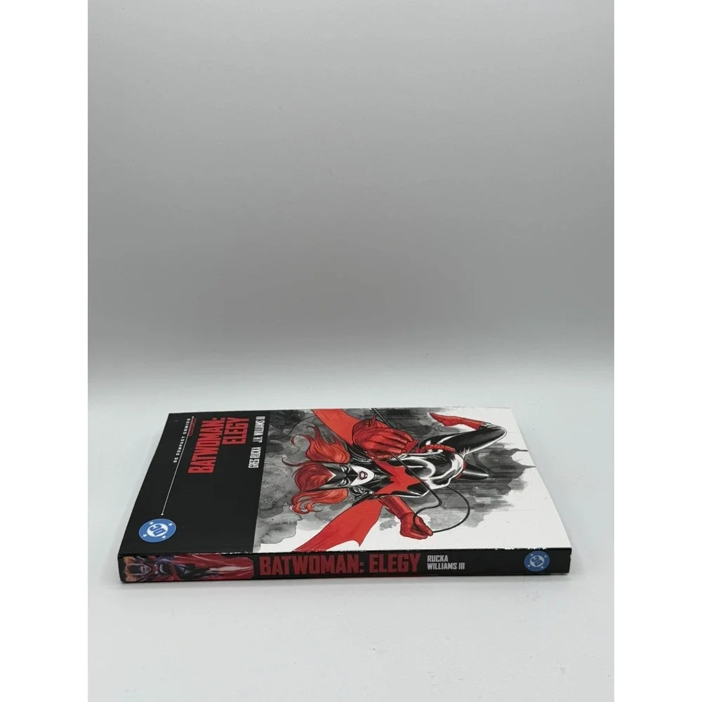 Batwoman: Elegy DC Compact Comics Edition TPB - Greg Rucka JH Williams III